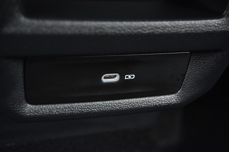 Volkswagen Taos Vehicle Image 24