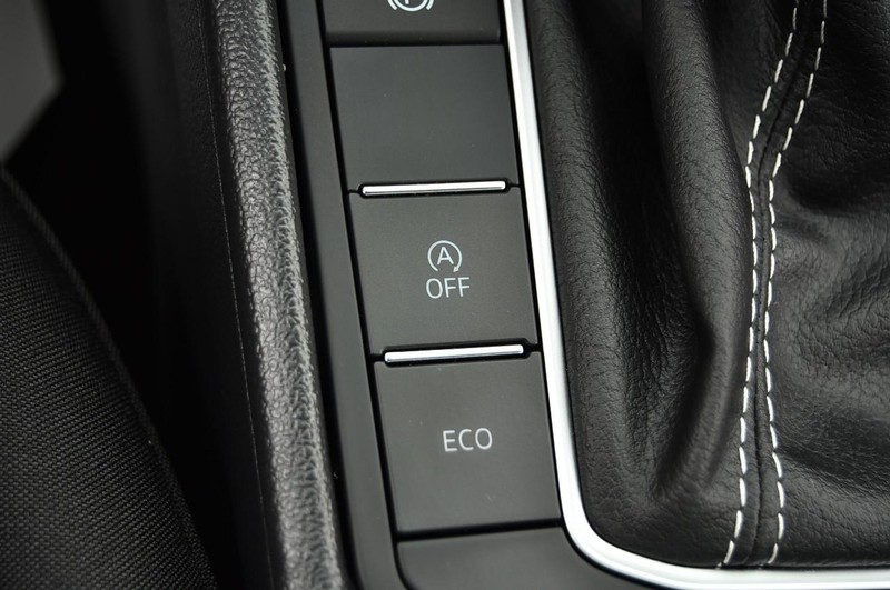 Volkswagen Jetta Vehicle Image 17