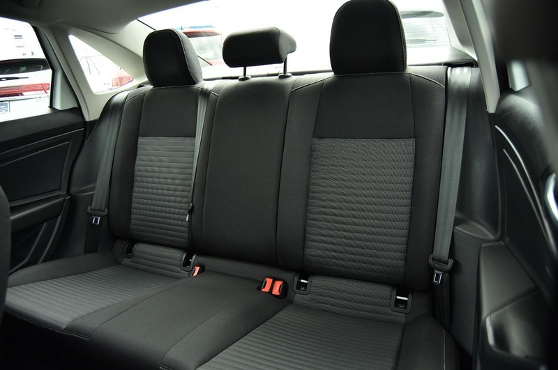 Volkswagen Jetta Vehicle Image 21