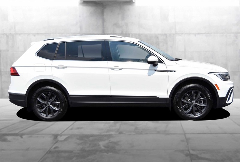 Volkswagen Tiguan Vehicle Image 05