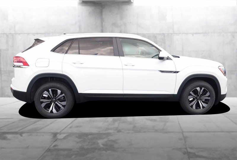 Volkswagen Atlas Cross Sport Vehicle Image 05