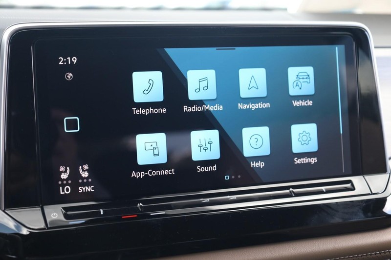Volkswagen Atlas Cross Sport Vehicle Image 11