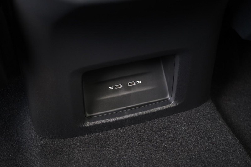 Volkswagen Atlas Cross Sport Vehicle Image 21
