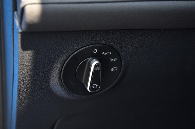 Volkswagen Taos Vehicle Image 10