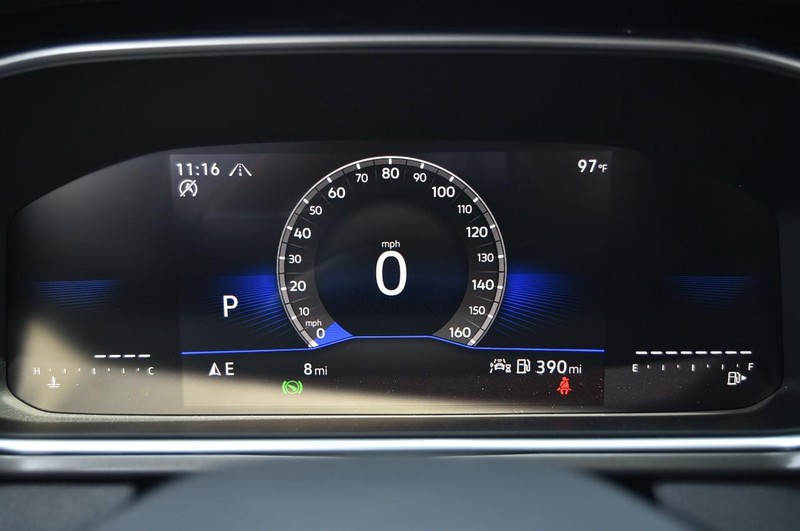Volkswagen Taos Vehicle Image 11