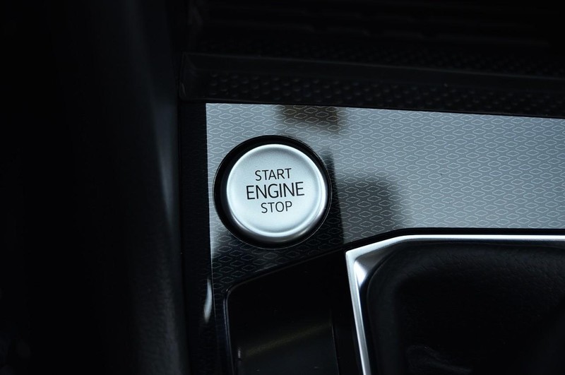 Volkswagen Taos Vehicle Image 16