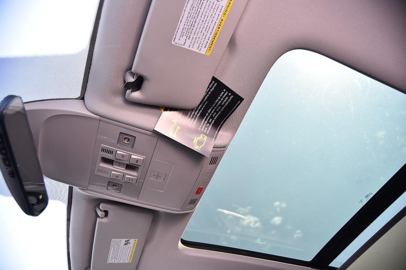 Volkswagen Taos Vehicle Image 21