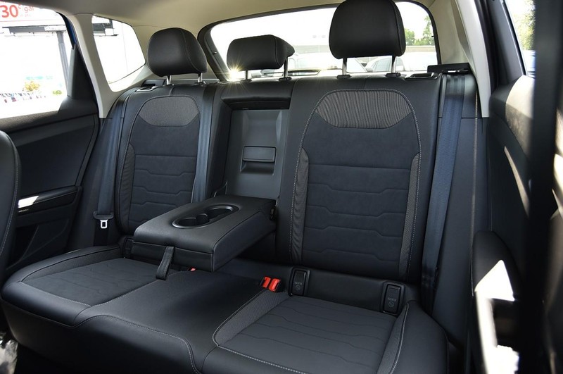 Volkswagen Taos Vehicle Image 22