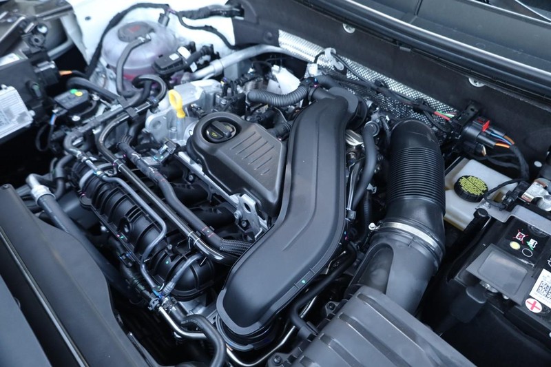 Volkswagen Taos Vehicle Image 24