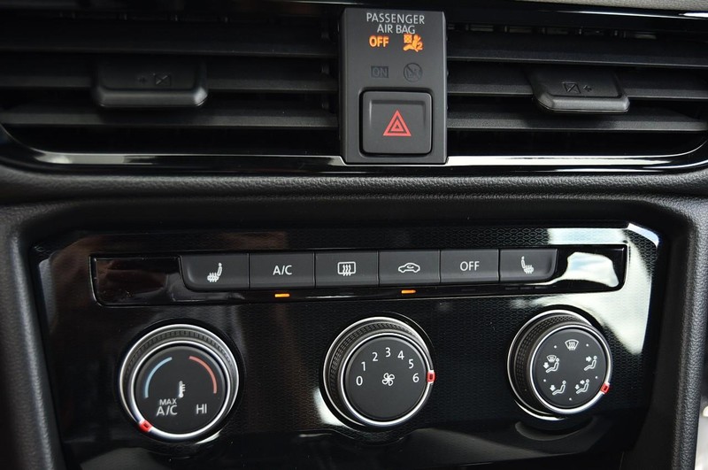 Volkswagen Taos Vehicle Image 14