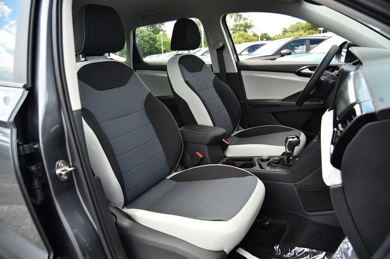 Volkswagen Taos Vehicle Image 20