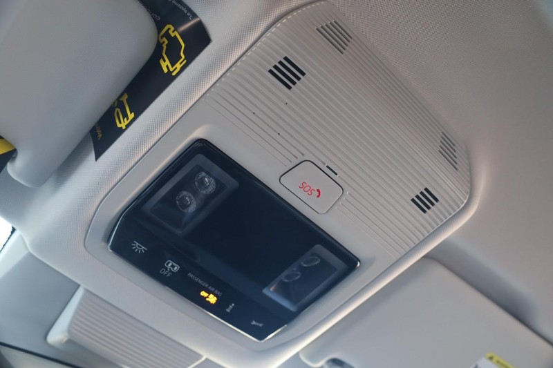 Volkswagen Tiguan Vehicle Image 16