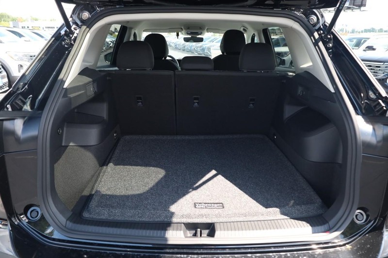 Volkswagen Tiguan Vehicle Image 07