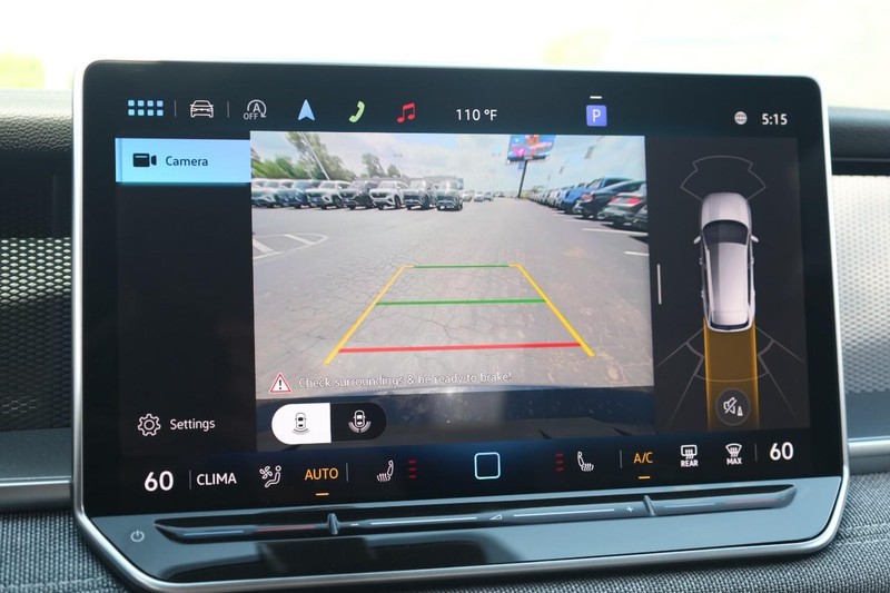 Volkswagen Tiguan Vehicle Image 12