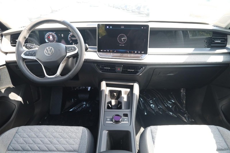 Volkswagen Tiguan Vehicle Image 19
