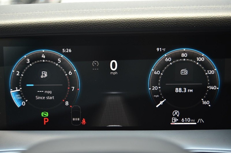 Volkswagen Tiguan Vehicle Image 12