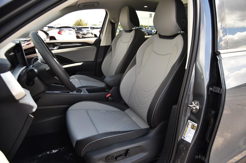 Volkswagen Tiguan Vehicle Image 18