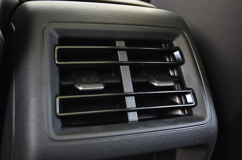 Volkswagen Tiguan Vehicle Image 22