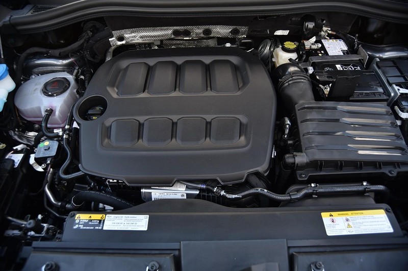 Volkswagen Tiguan Vehicle Image 26