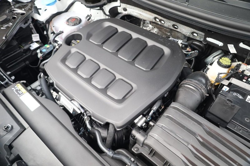 Volkswagen Tiguan Vehicle Image 25