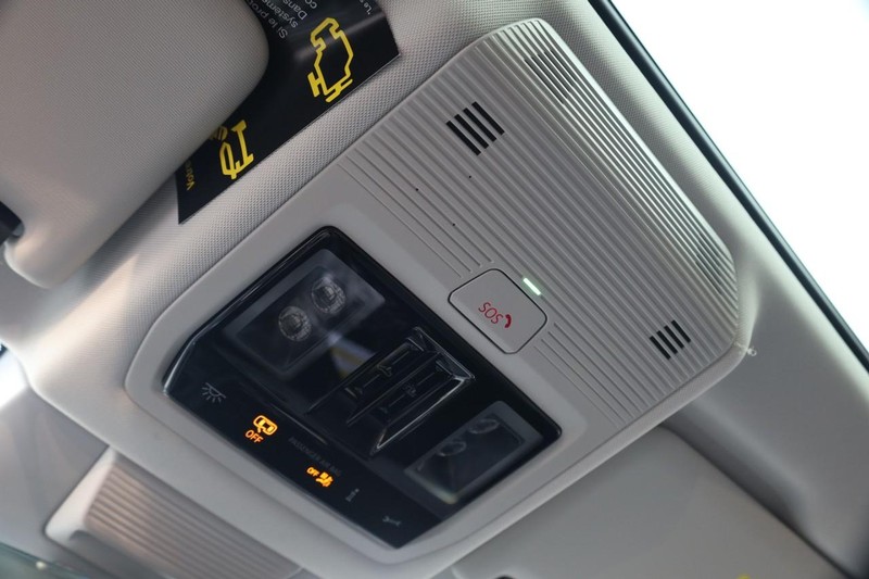 Volkswagen Tiguan Vehicle Image 18
