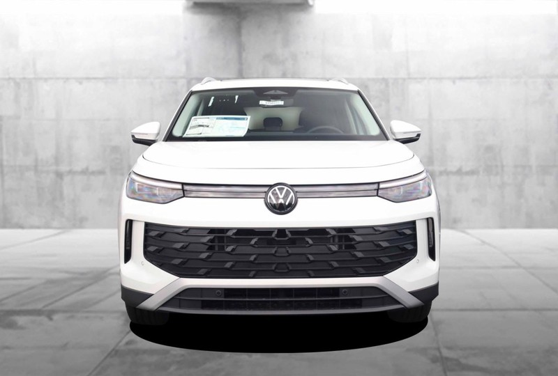Volkswagen Tiguan Vehicle Image 04