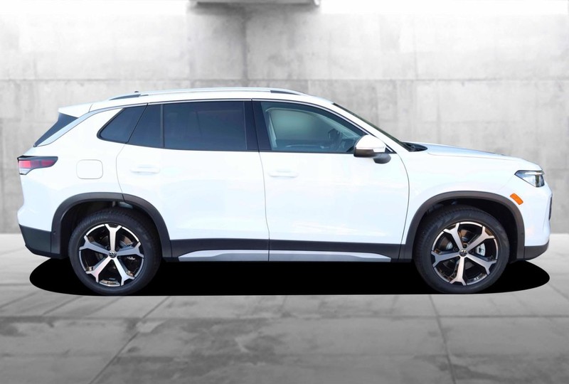 Volkswagen Tiguan Vehicle Image 05