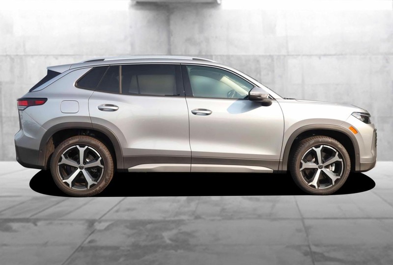 Volkswagen Tiguan Vehicle Image 05