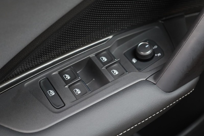 Volkswagen Tiguan Vehicle Image 20