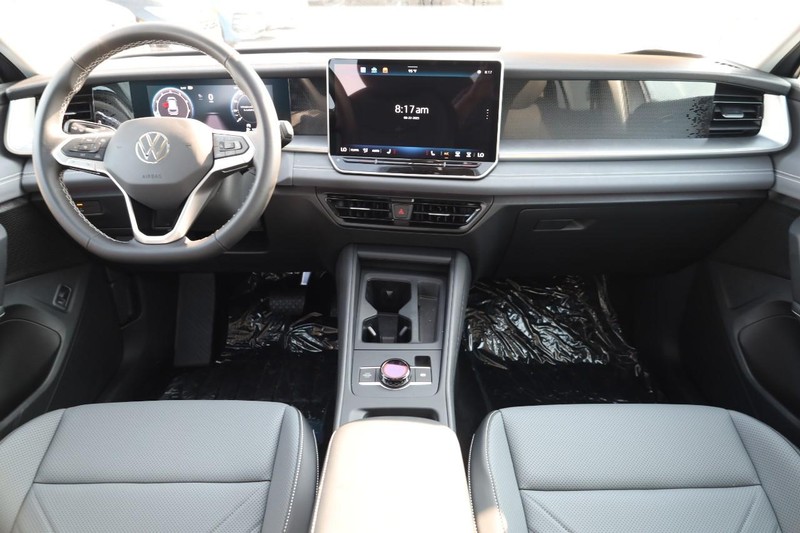 Volkswagen Tiguan Vehicle Image 24