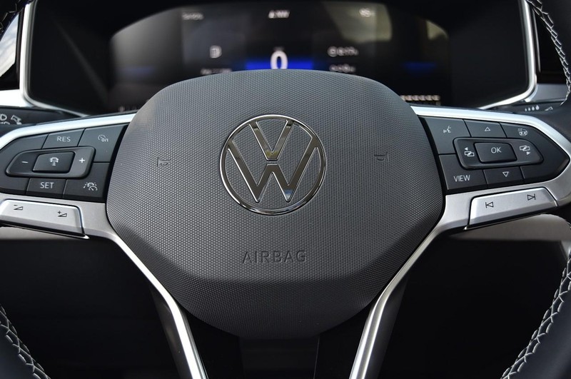 Volkswagen Taos Vehicle Image 18