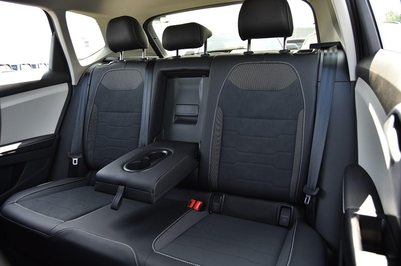 Volkswagen Taos Vehicle Image 21