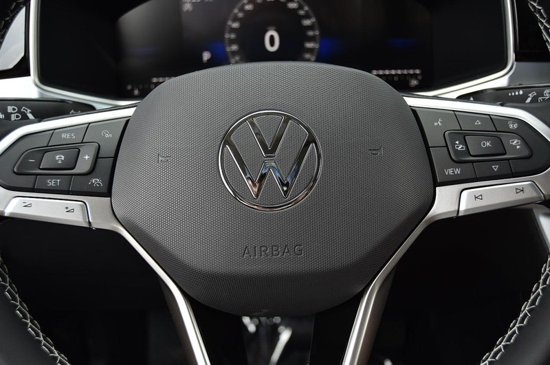 Volkswagen Taos Vehicle Image 18