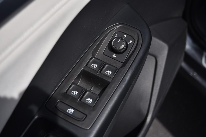 Volkswagen Taos Vehicle Image 08