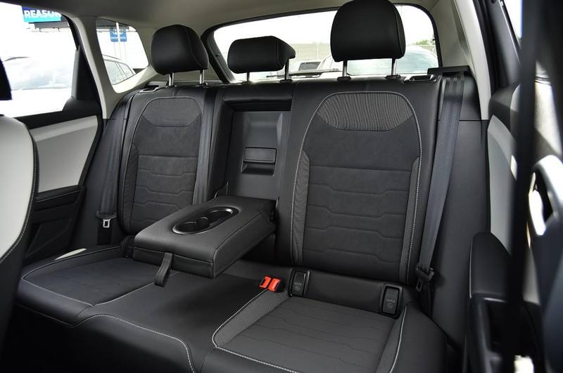 Volkswagen Taos Vehicle Image 21