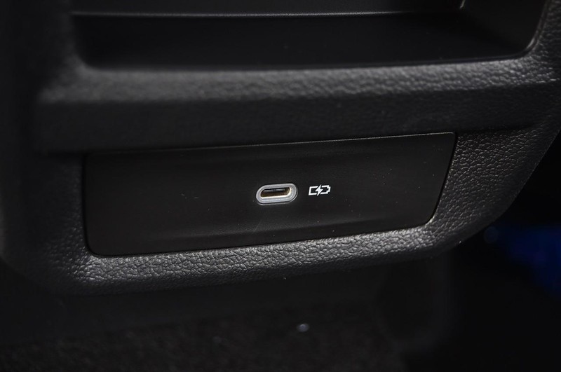 Volkswagen Taos Vehicle Image 23