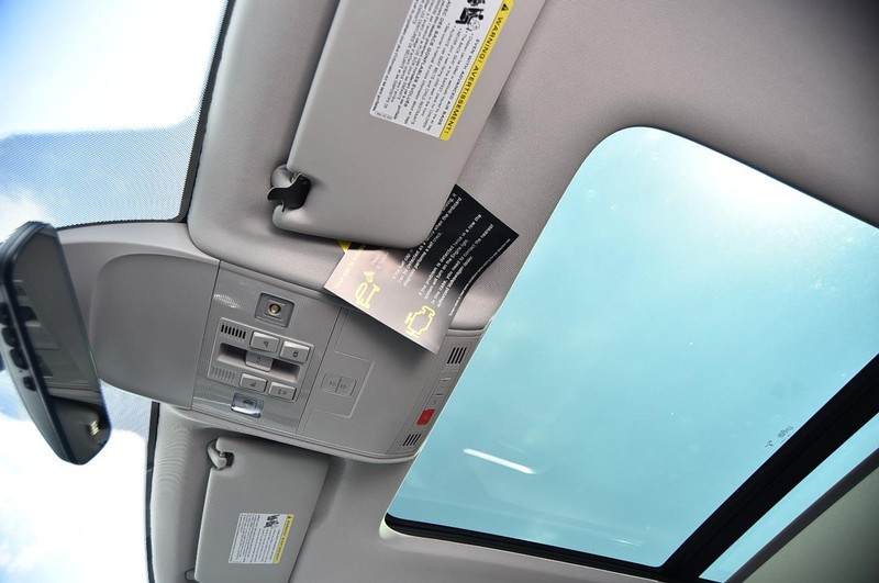 Volkswagen Taos Vehicle Image 21
