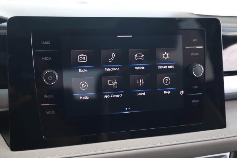 Volkswagen Taos Vehicle Image 13