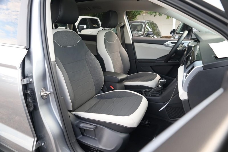 Volkswagen Taos Vehicle Image 26