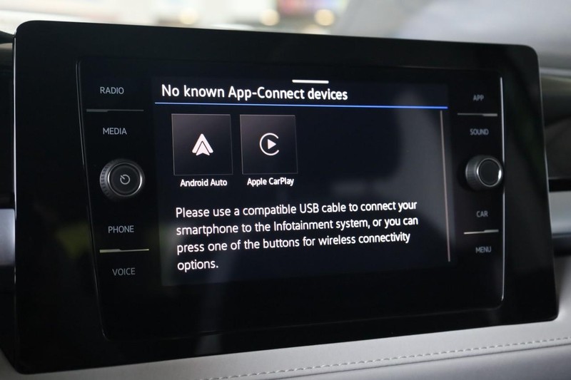 Volkswagen Taos Vehicle Image 14