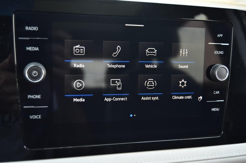 Volkswagen Taos Vehicle Image 13