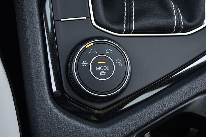 Volkswagen Taos Vehicle Image 17