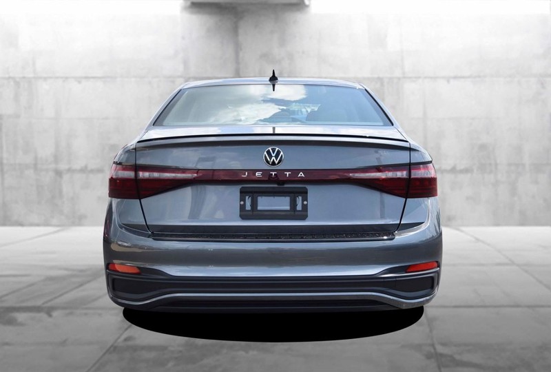 Volkswagen Jetta Vehicle Image 06
