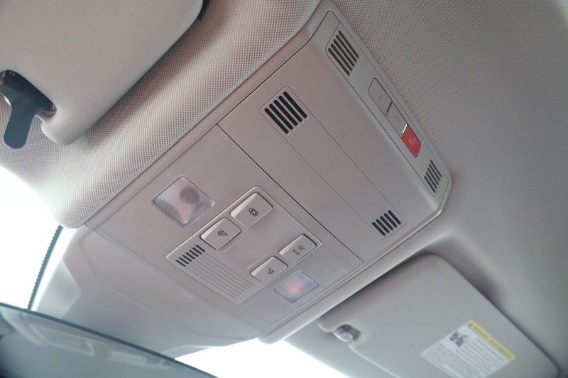 Volkswagen Jetta Vehicle Image 15