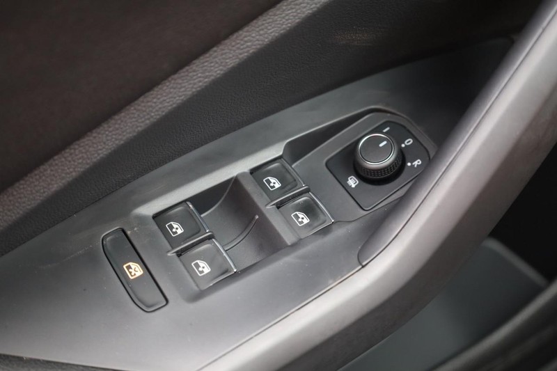 Volkswagen Jetta Vehicle Image 16