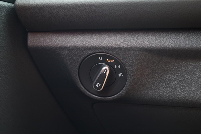 Volkswagen Jetta Vehicle Image 17