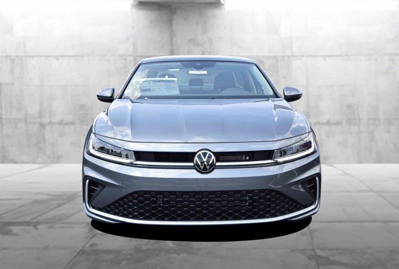 Volkswagen Jetta Vehicle Image 04