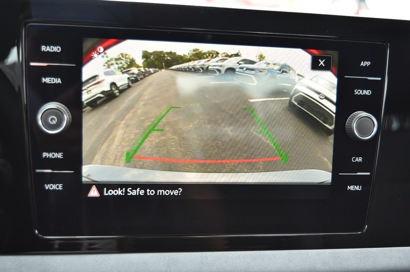 Volkswagen Jetta Vehicle Image 13
