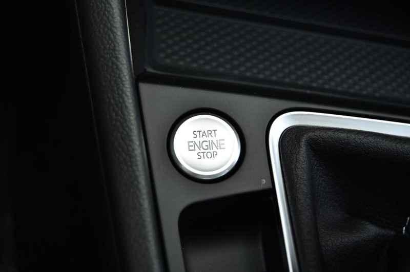 Volkswagen Jetta Vehicle Image 17