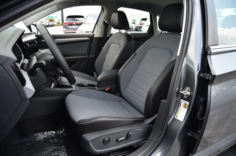Volkswagen Jetta Vehicle Image 20